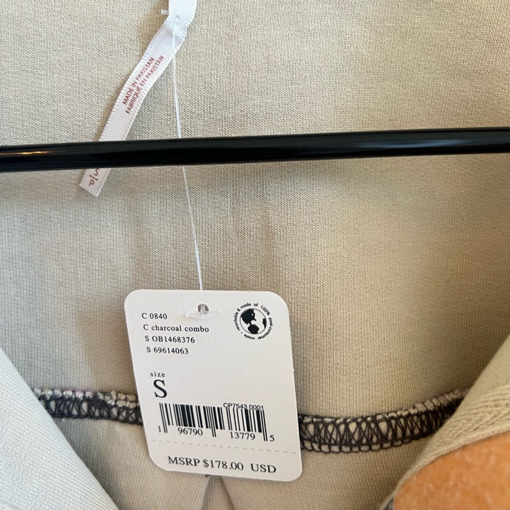 Free People - NWT Printed Ruby Jacket in Charcoal - Picture 7 of 12